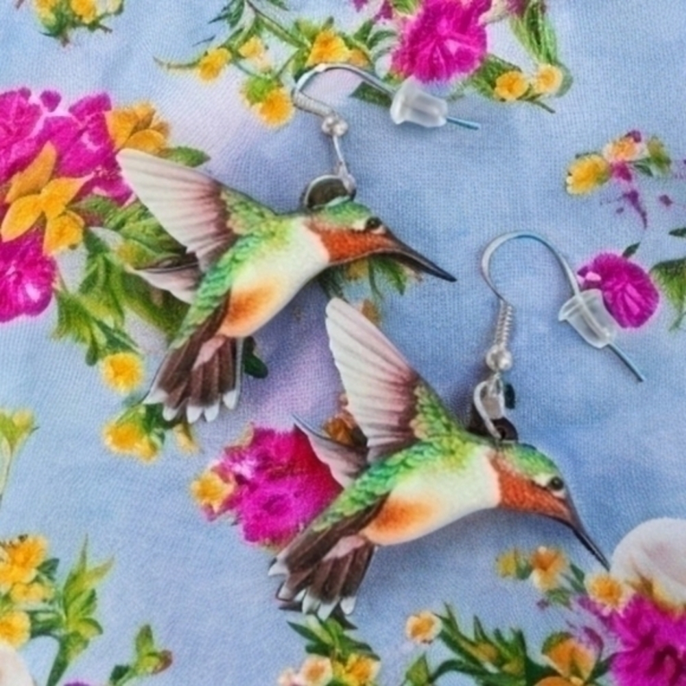 MODCLOTH LAZER CUT HUMMINGBIRD EARRINGS 1 - Picture 2 of 5